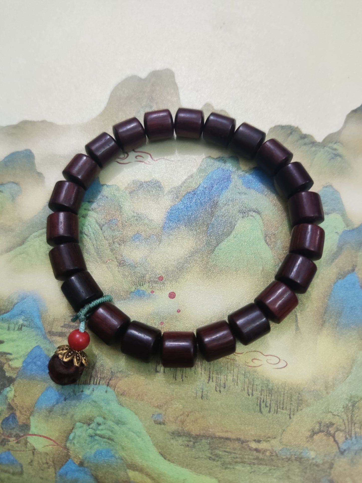 Xiaoye Zitan with Buddha's head string bracelet