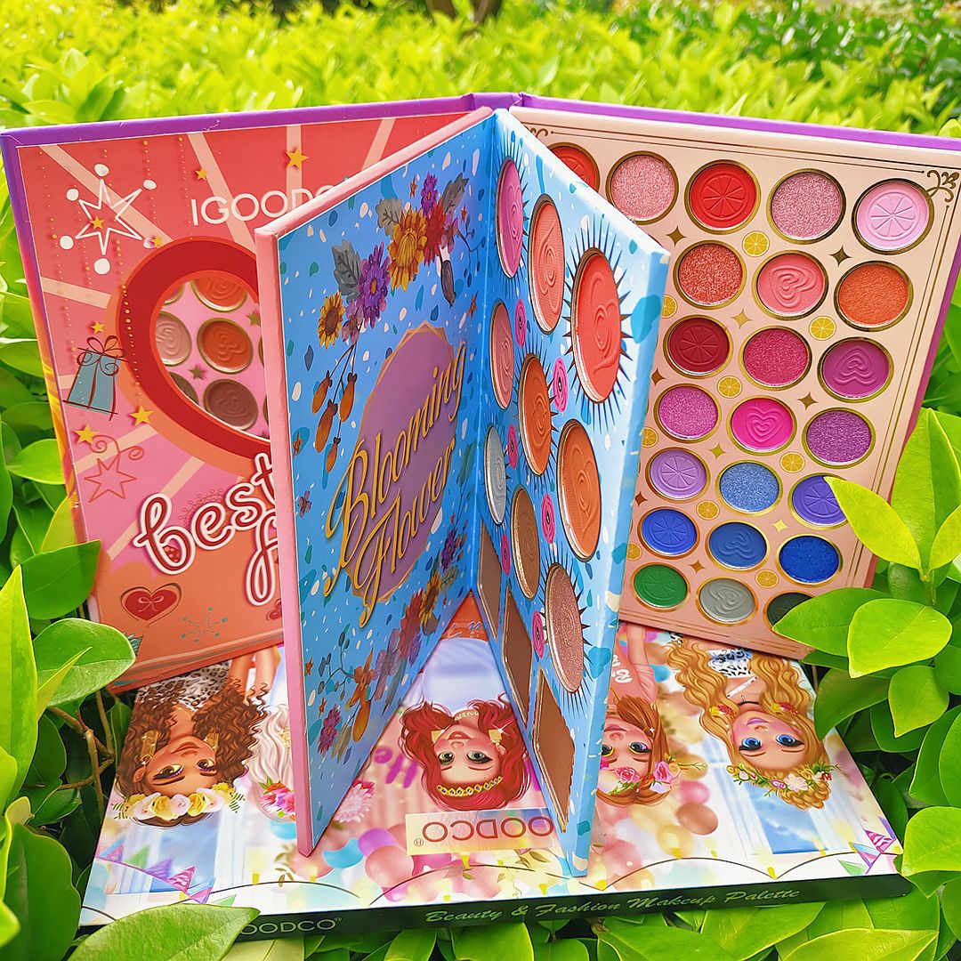 82 colour eyeshadow book, pearlescent matte, glitter, sequin, three-layer palette, stage makeup palette